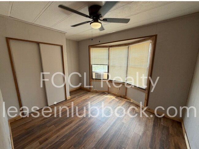 Foto del edificio - 5606 East County Road 6550