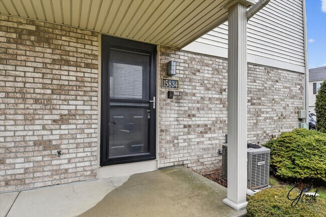 Foto del edificio - $1550 2 bedroom town house