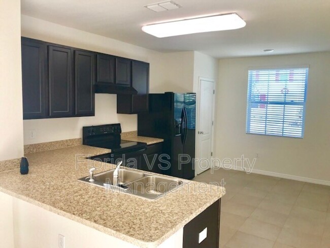 Building Photo - 403 Arbor Lakes