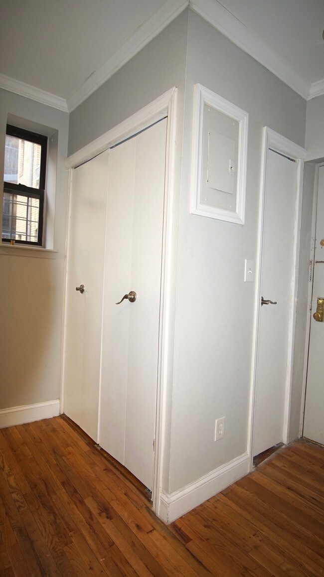 Building Photo - 211 W 146th St