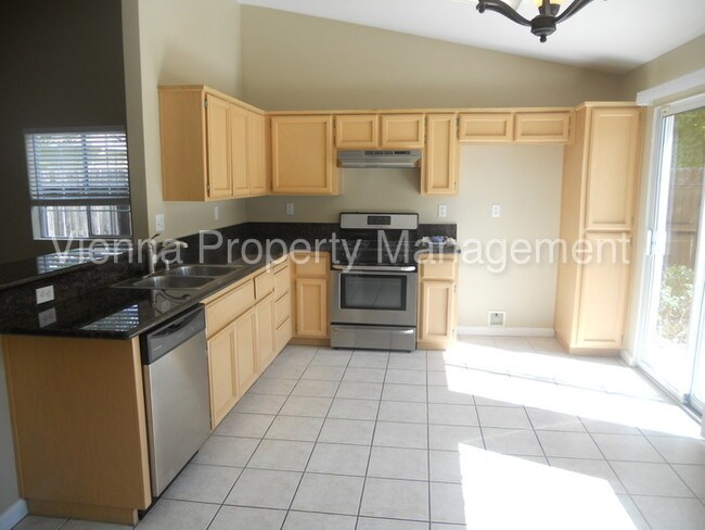 Building Photo - 303 Culligan Ct