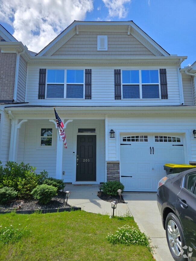 Building Photo - 205 Brochaill Ct