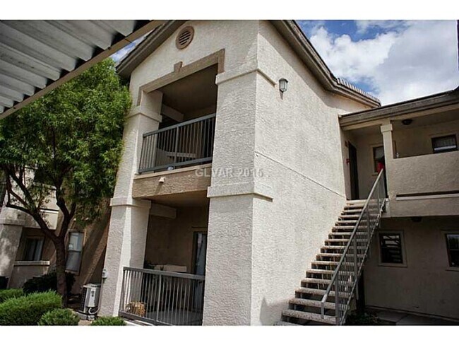 Foto del edificio - Cozy 1 Bedroom Condo in SW