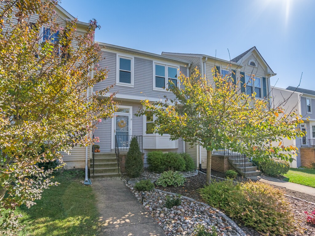 5854 Watermark Cir, Centreville, VA 20120 Townhome Rentals in