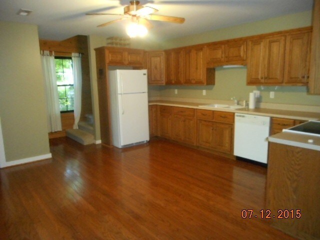 Building Photo - 450 Grayson Ln