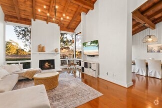 Building Photo - 16936 Via De Santa Fe