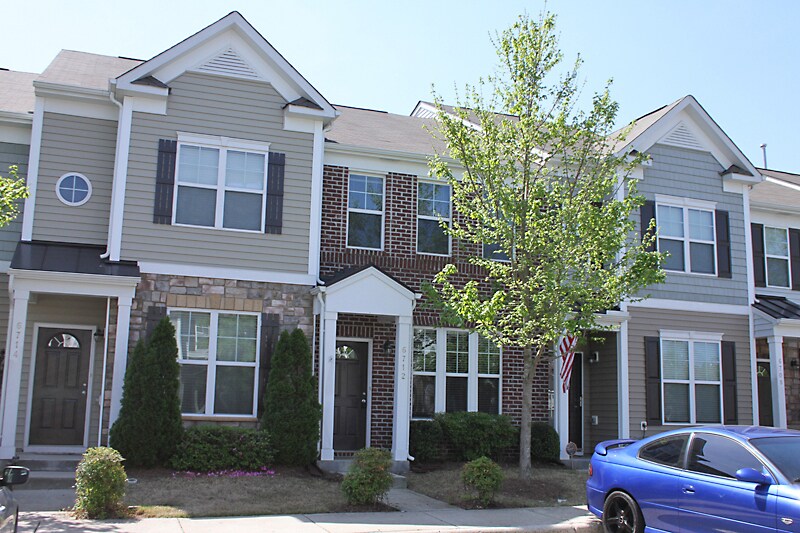Foto principal - Beautiful Two Bedroom Townhome in Convenie...