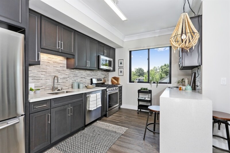 Foto principal - 820 B St