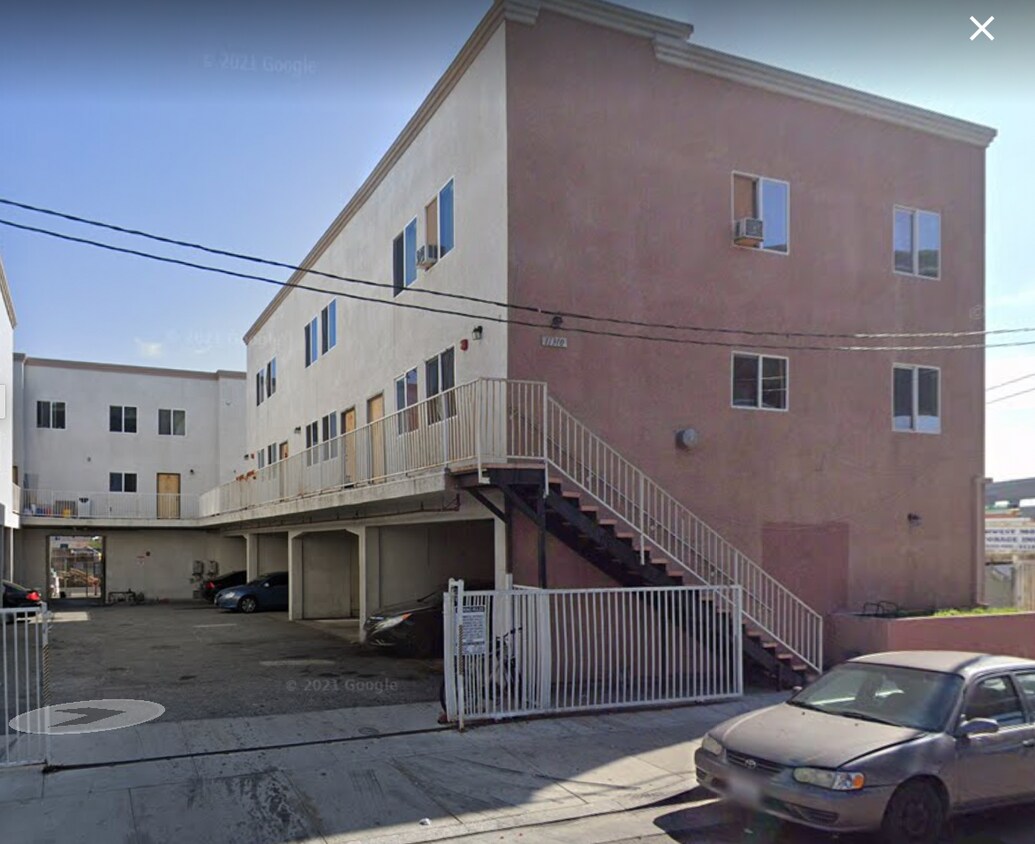 Foto principal - 11310 S Olive St