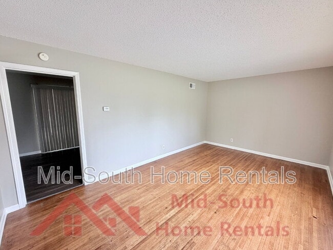 Building Photo - 480 Whiteville Ave