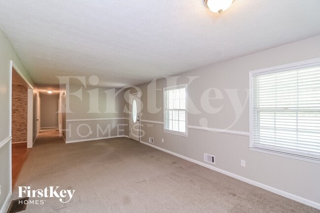 Building Photo - 3560 Nowlin Rd