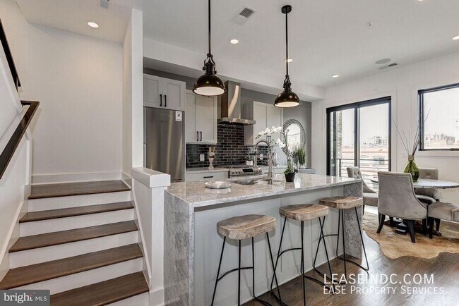 Foto del edificio - 2216 11th St NW