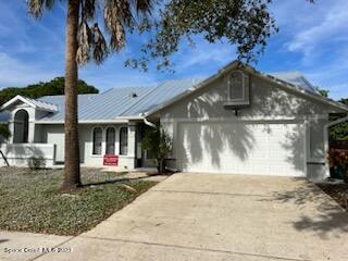Building Photo - 708 Fishtail Palm Blvd