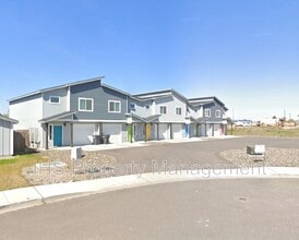 Building Photo - 2405 Ronan St