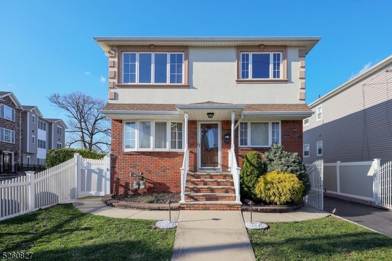 Primary Photo - 304 W Morris Ave