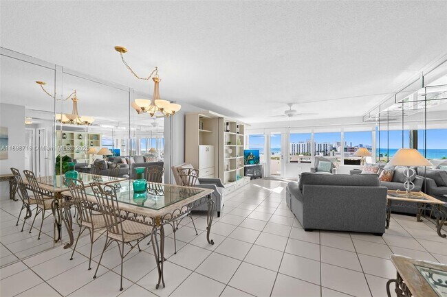 Building Photo - 3111 N Ocean Dr