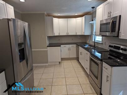 Foto del edificio - 7416 Ray Rd