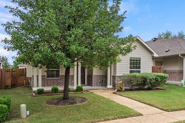 Foto del edificio - 604 Palmilla St