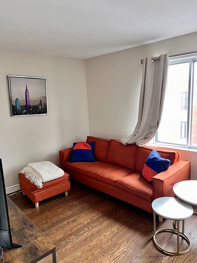 Photo du bâtiment - 4282 Rue Notre-Dame