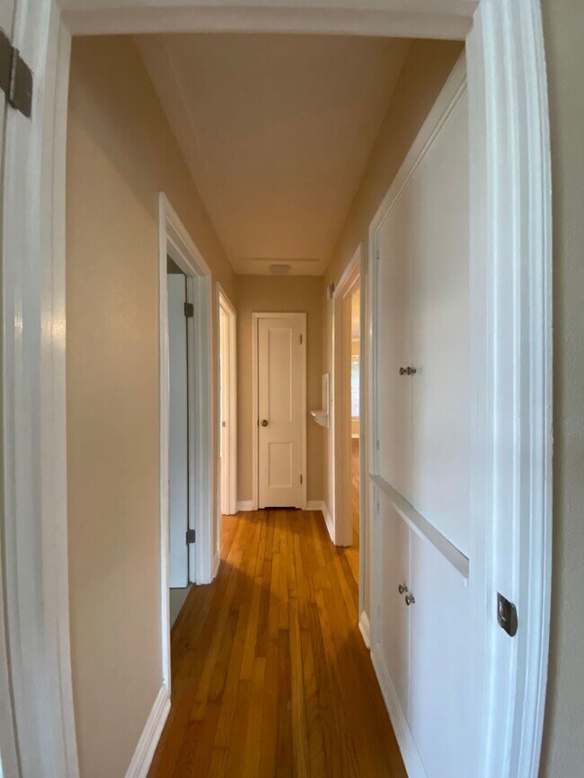 Building Photo - Fort Worth Texas Homes Fort Rent "Ridglea ...