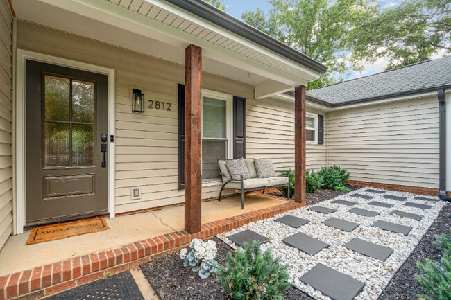 Foto del edificio - 2812 Olde Whitehall Rd