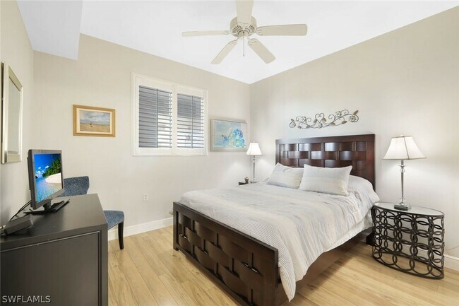 Foto del edificio - 16595 Lake Cir Dr
