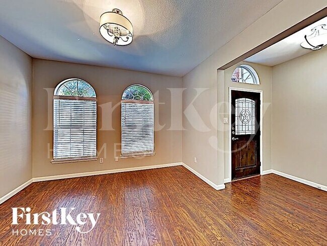 Foto del edificio - 1425 Riverside Rd