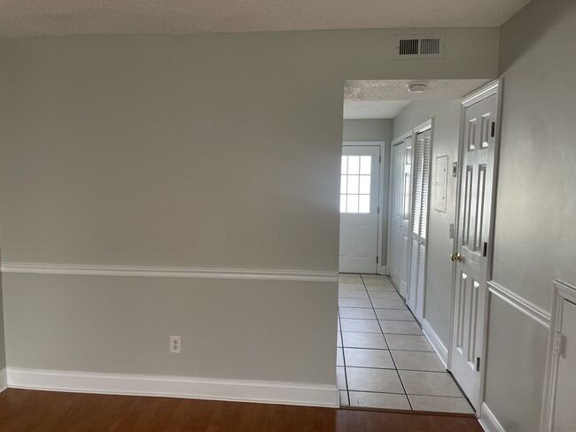 Photo - 1432 B St Townhome