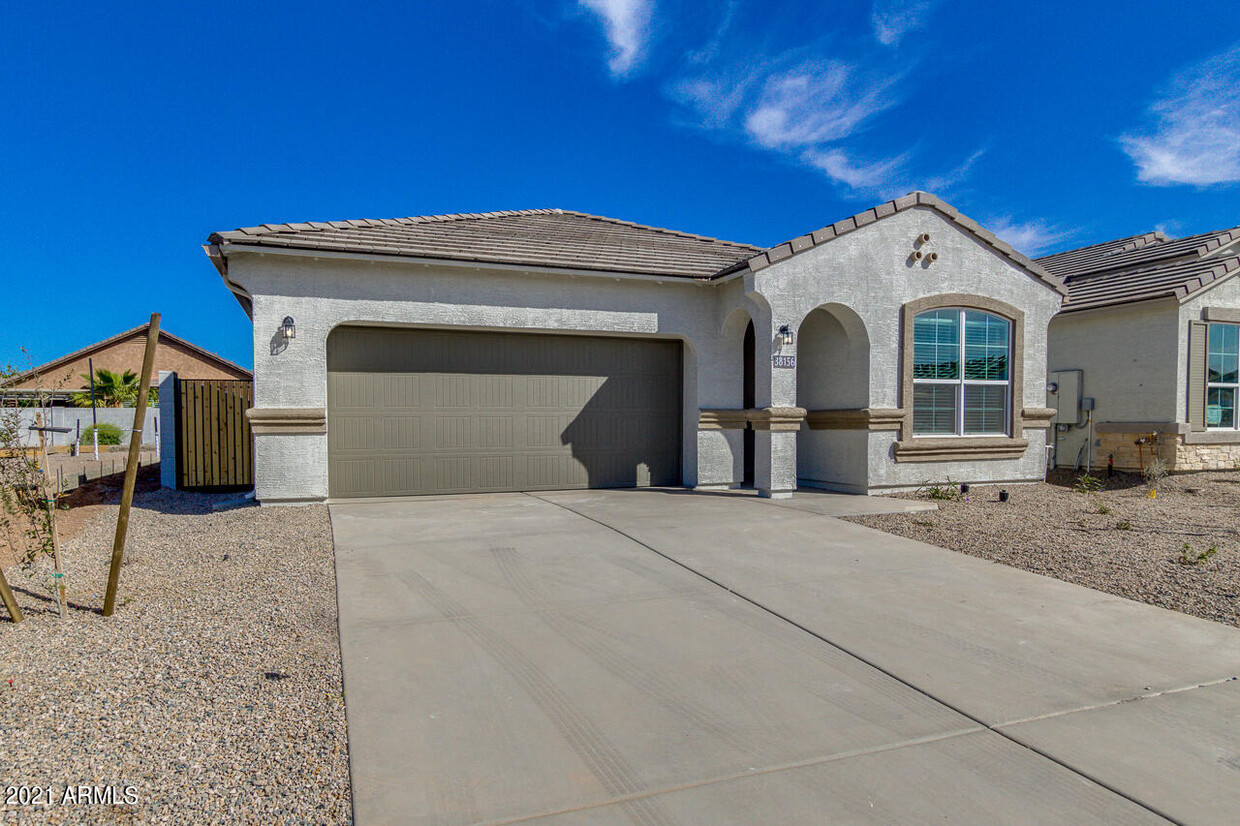 Primary Photo - 38156 W San Ildefanso Ave