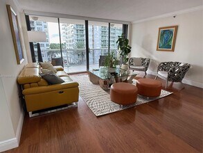 Building Photo - 5757 Collins Ave