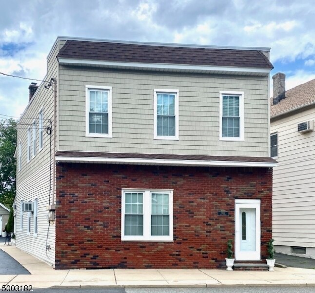 652 Main St, Little Falls, NJ 07424 House for Rent in Little Falls