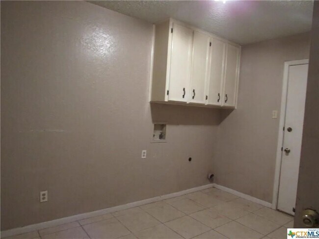 Foto del edificio - 801 Cagle Ln