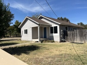Building Photo - 2989 Elm St