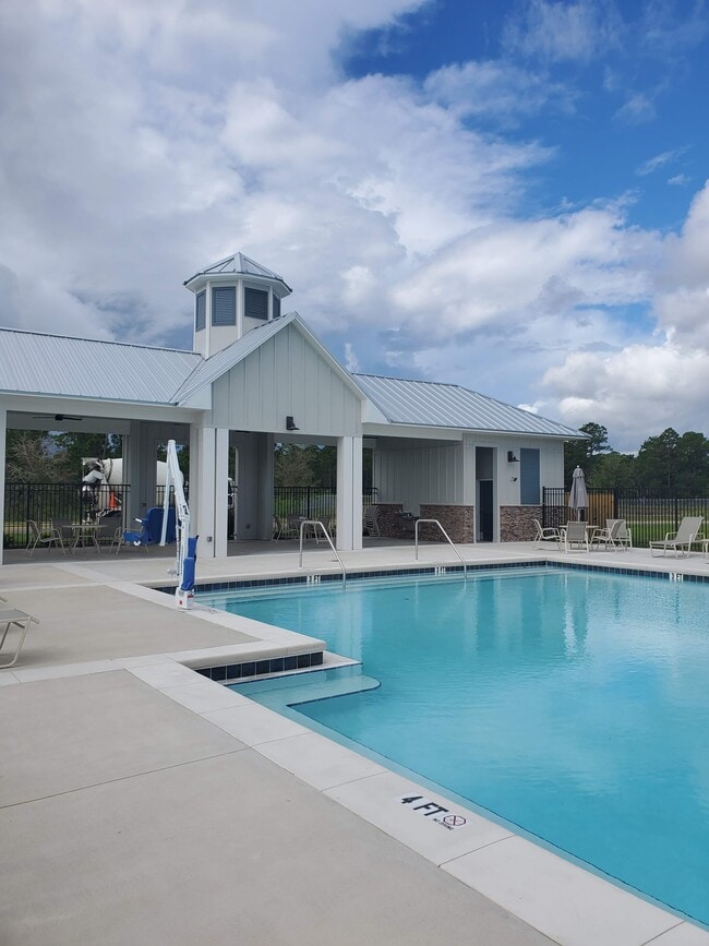 Foto del edificio - 6039 Forest Bay Ave