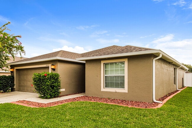 Building Photo - 18408 Waydale Loop