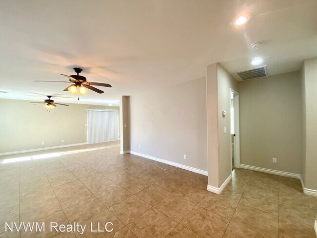 Foto del edificio - 3 br, 2 bath House - 9545 Colorado Blue St