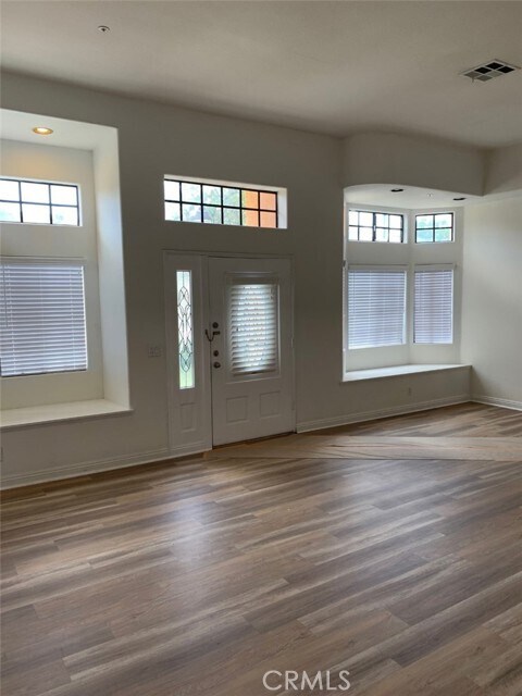 Foto del edificio - 319 California St