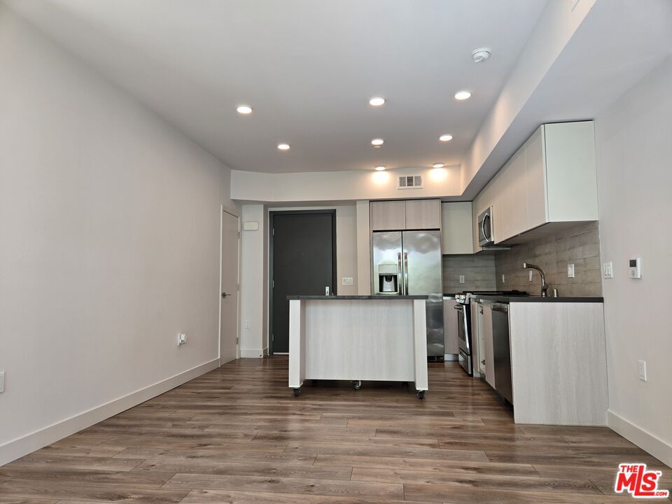 Foto principal - 740 Ridgeley Dr