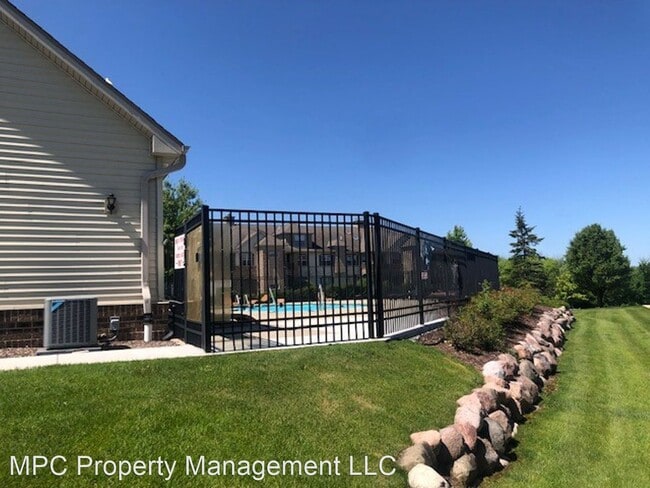 Building Photo - 2 br, 2 bath House - 3053 W Drexel Avenue,...
