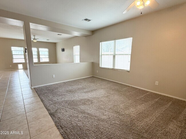 Foto del edificio - 2221 N 94th Ave