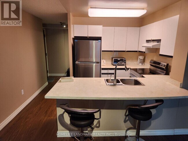 Photo du bâtiment - 105 Victoria St