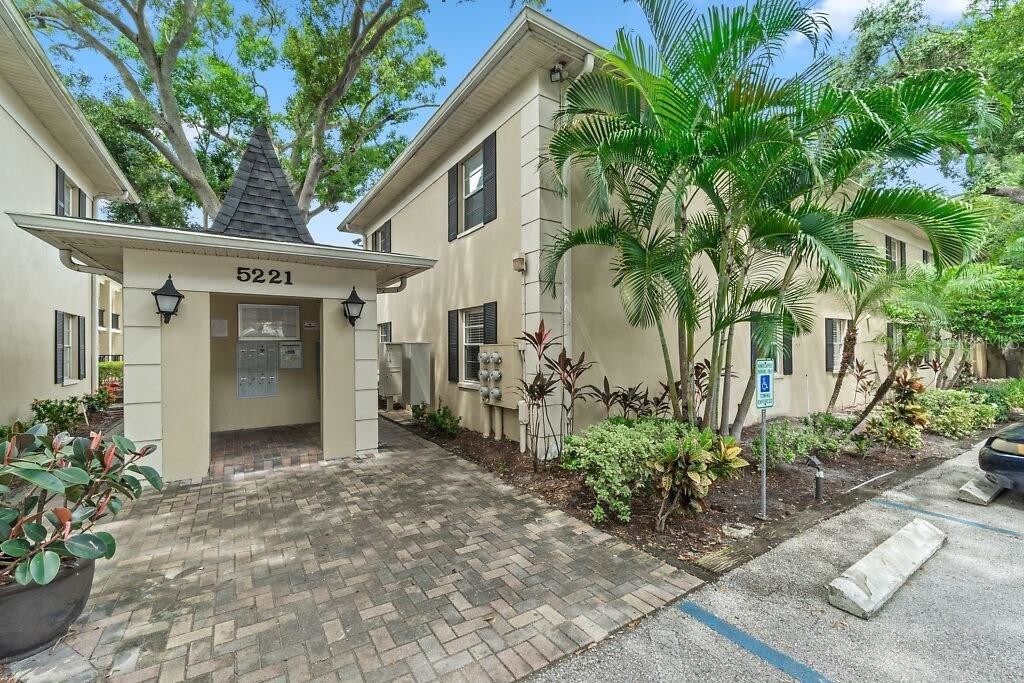 5221 Bayshore Blvd Unit 6, Tampa, FL 33611 Condo for Rent in Tampa