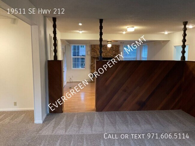 Building Photo - JUNIOR ACRE DAMASCUS HOME 3BR/2BA | Amazin...