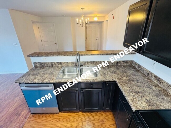 Foto del edificio - 2 Bed, 2 Bath, Move in Ready!