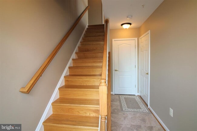 Building Photo - 12185 Abington Hall Pl