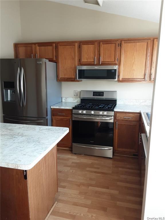 Foto del edificio - 3424 Whispering Hills Dr