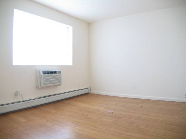 Foto principal - 5150 Post Rd