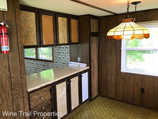 Building Photo - 2 br, 1 bath House - 1255 Huff Rd