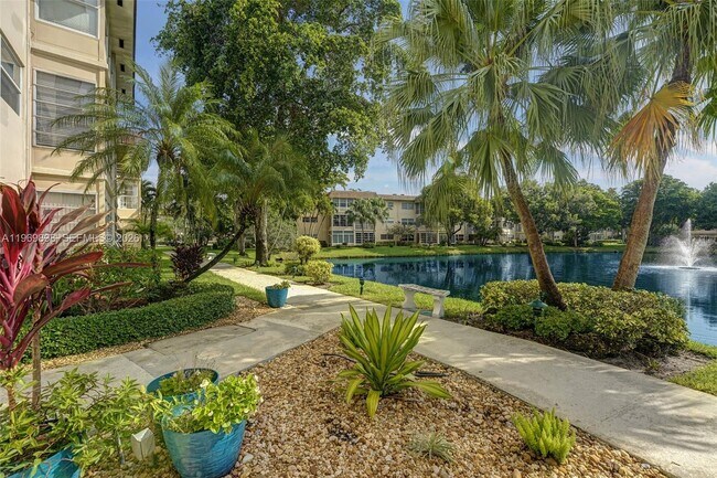 Building Photo - 3430 NW 52nd Ave