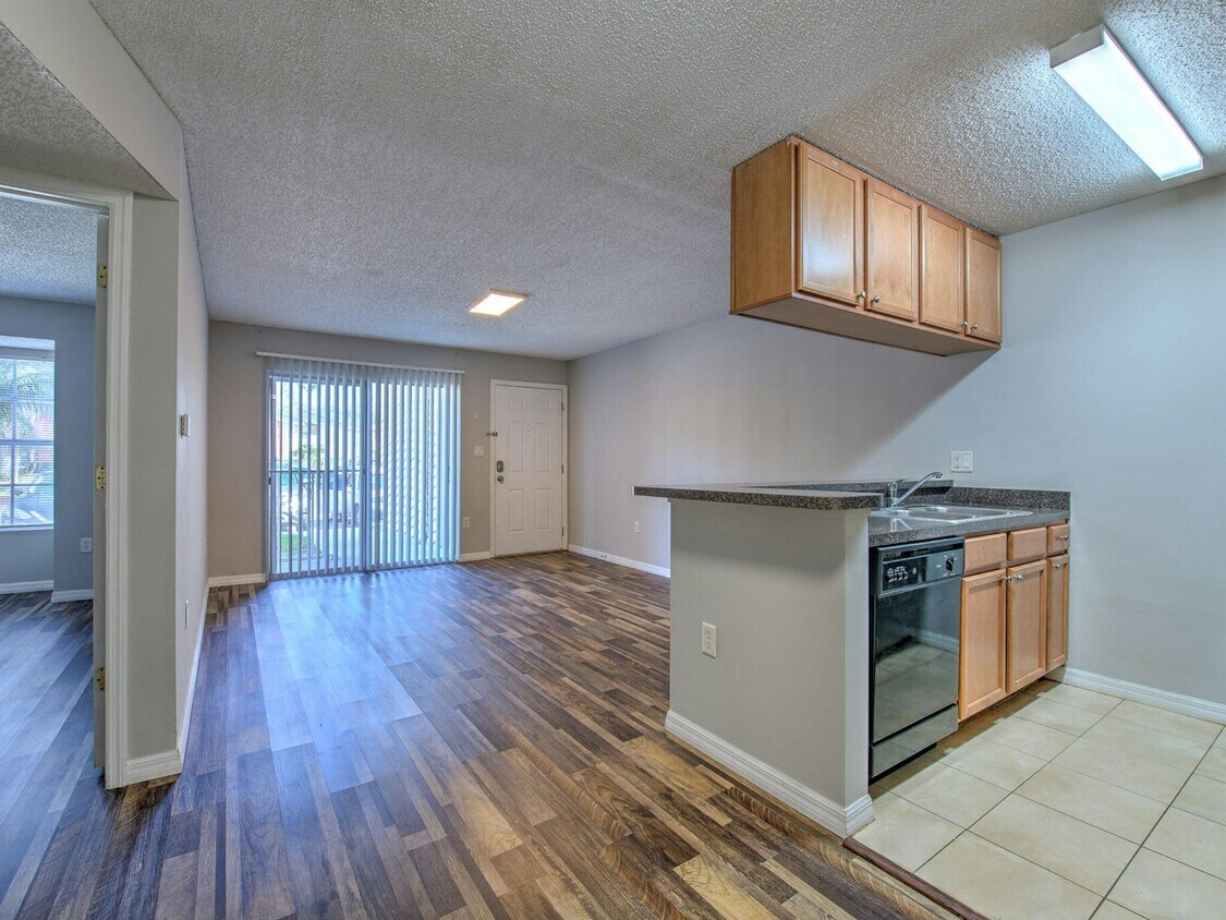 Photo - 203 Lake Parsons Green, Unit 105